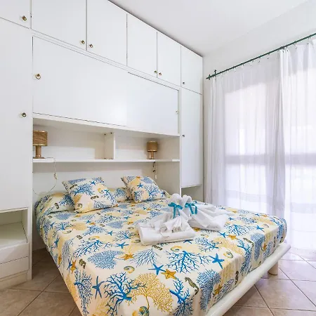 Casa Flamingo 150m Dal Mare 度假居